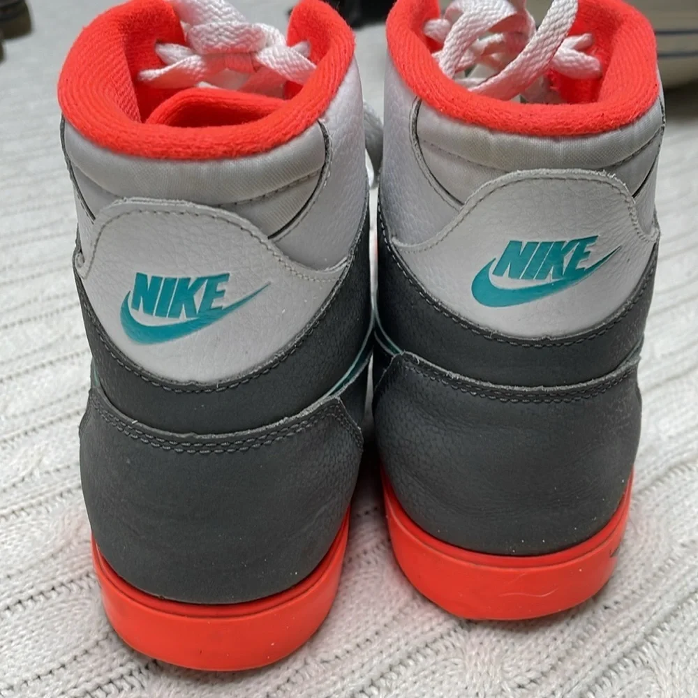 Men’s Nike Air flight AC Sz 10 white base w/ orange turquoise gray high tops